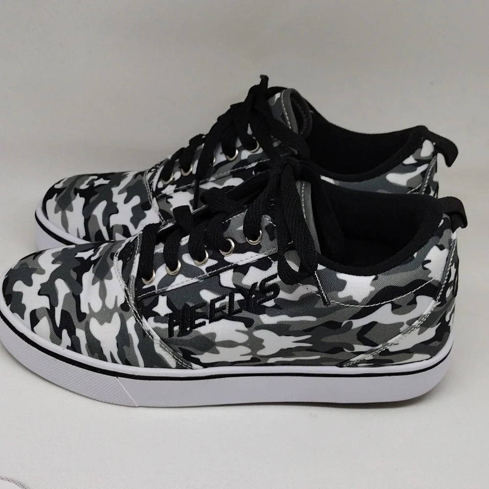 Heelys Black White‎ and Gray Camo Print Youth Size 6